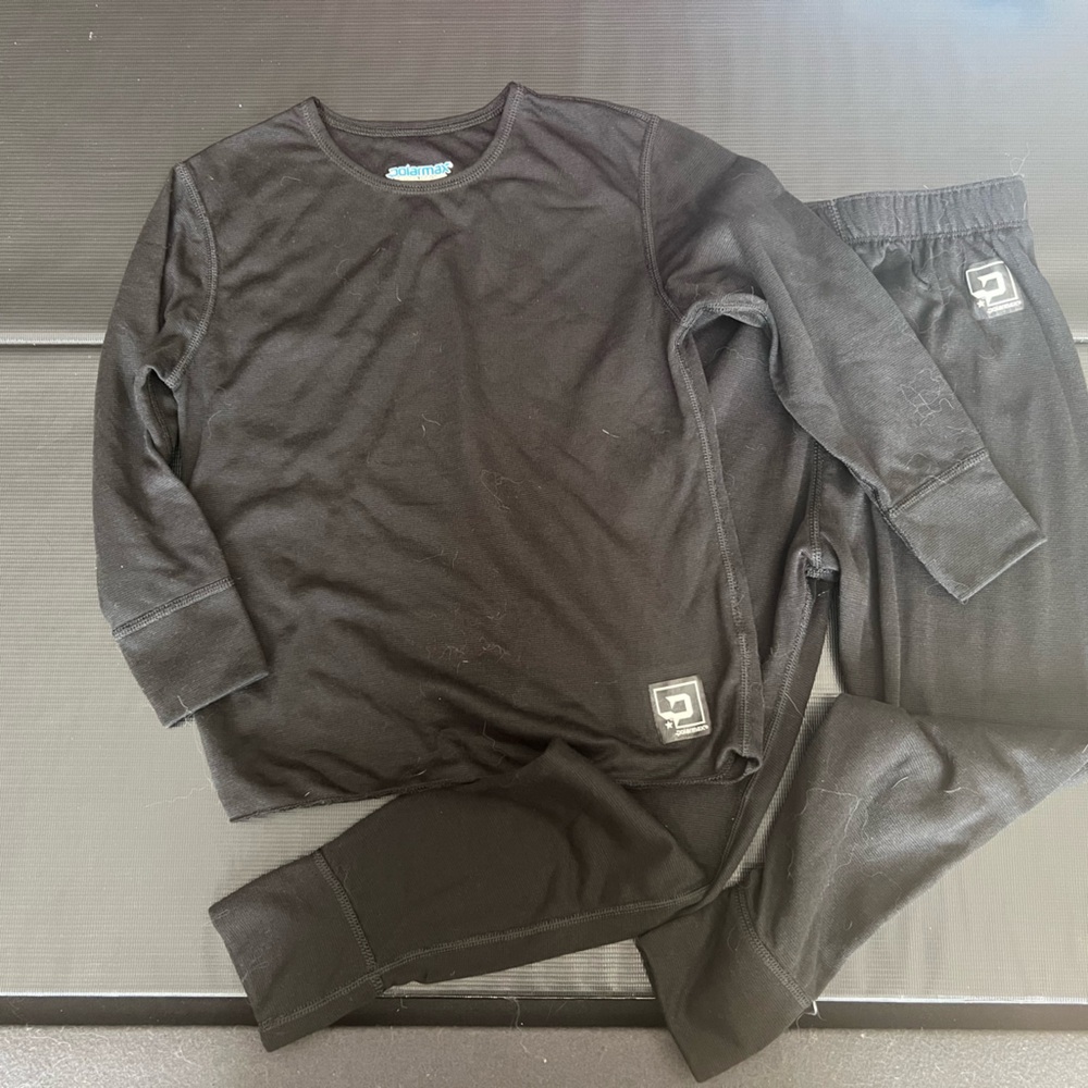 Polarmax Kids XS black base layer.  Like new!